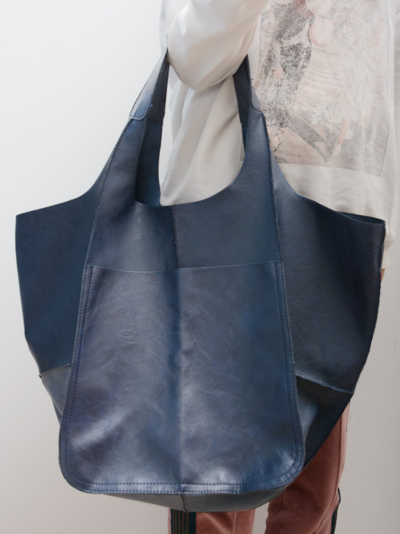 Davy | Women's Oversized Tote Bag