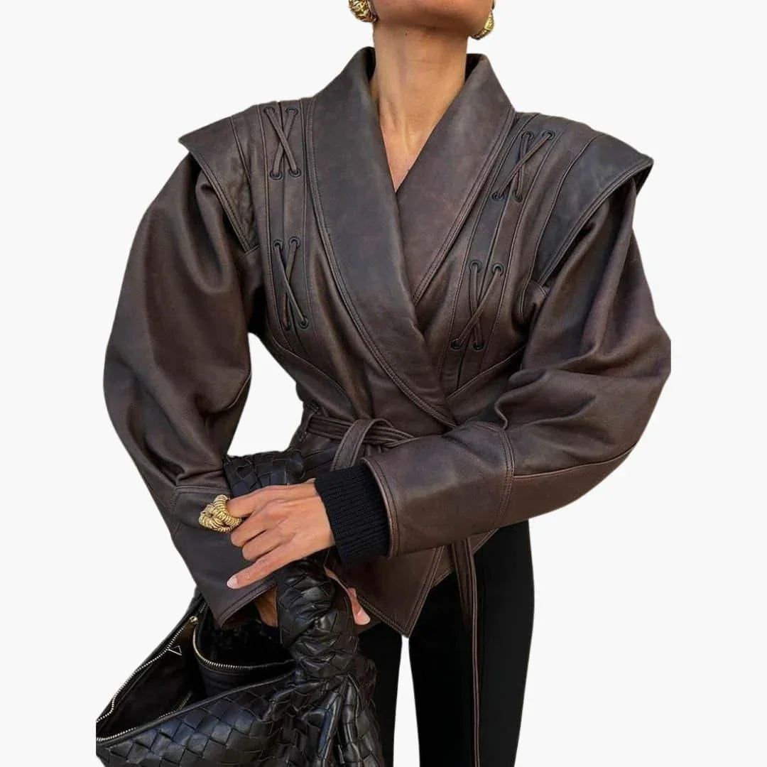 Veste pour femme avec patte de boutonnage