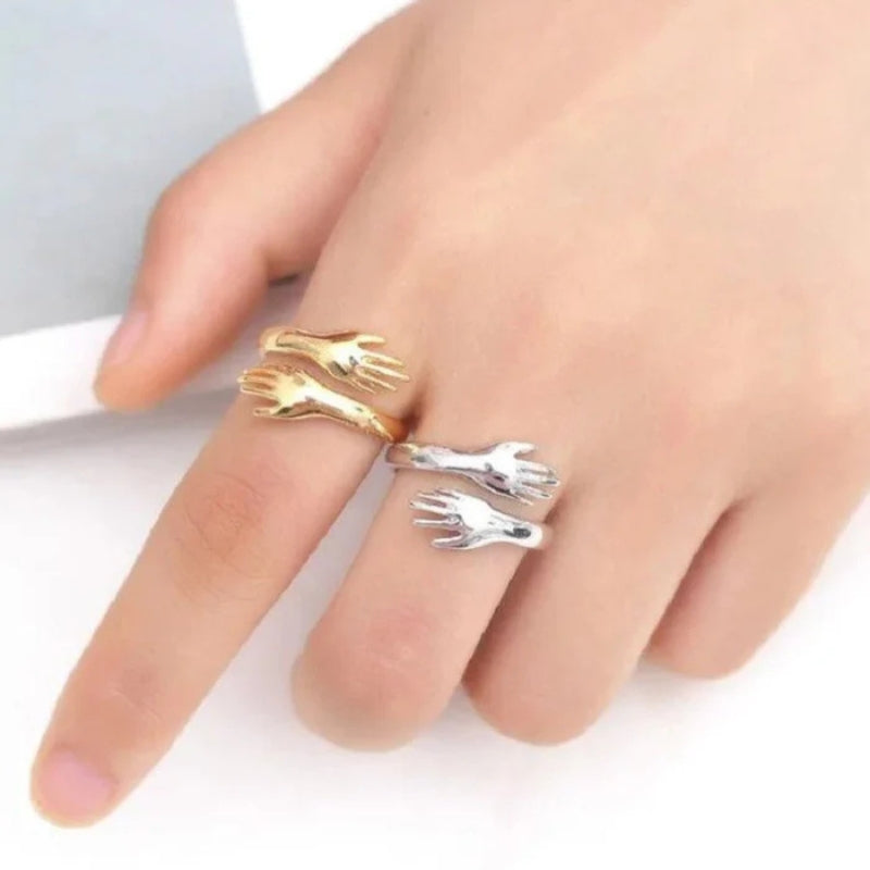 Bague ouverte réglable avec mains entrelacées