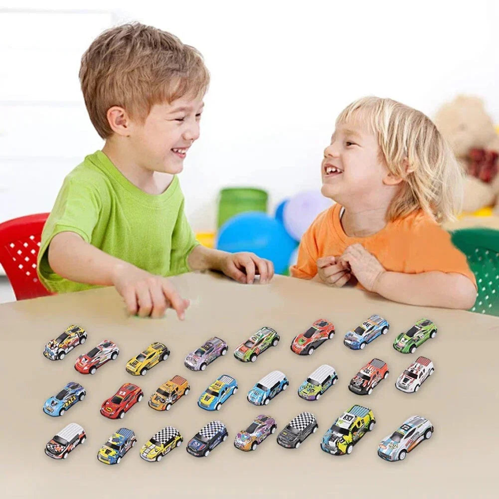 Calendrier de l'Avent avec compte à rebours de 24 jours et voitures de course pour enfants