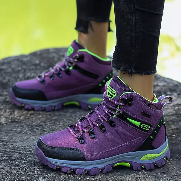 AuroraTrail Women's Wide Fit Winter Hiking Boots With Arch Support