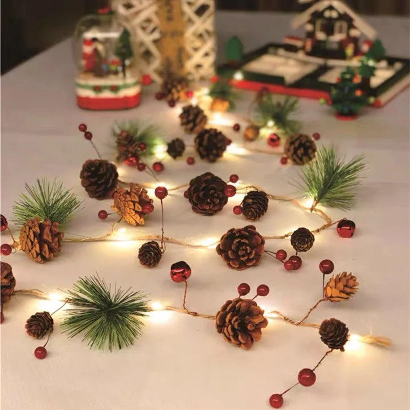 Guirlande lumineuse de Noël à LED blanc chaud, à piles, avec pommes de pin