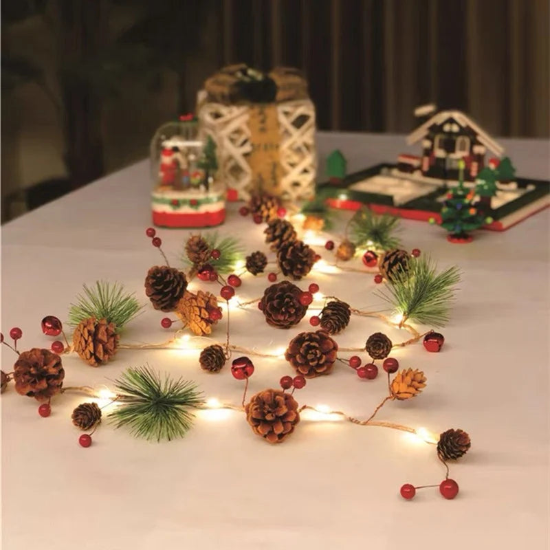Guirlande lumineuse de Noël à LED blanc chaud, à piles, avec pommes de pin