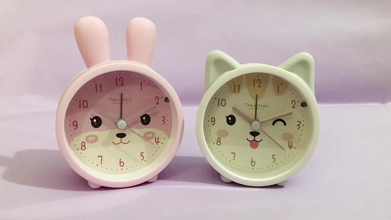 Réveil analogique Bunny | Mouvement silencieux et veilleuse | Compact
