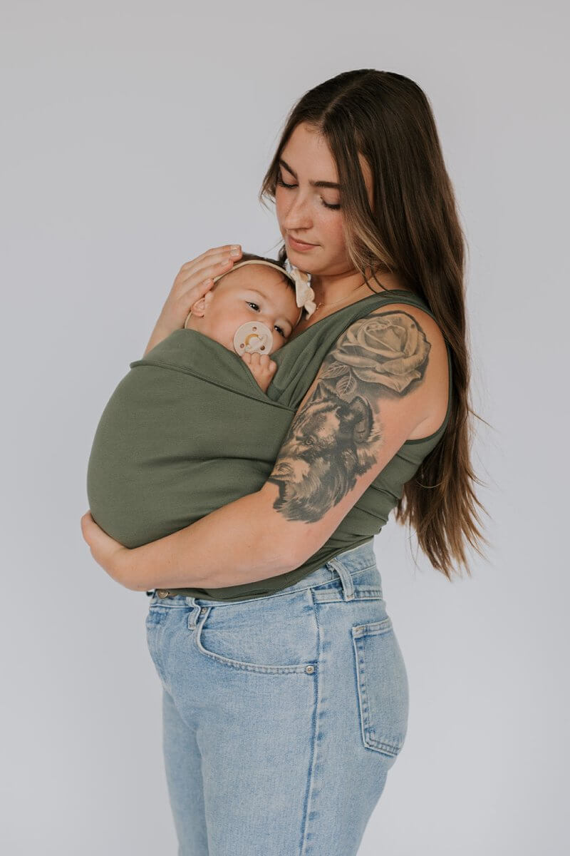 CarryMe Baby Carrier T-shirt – Comfortable T-shirt with Nursing Function
