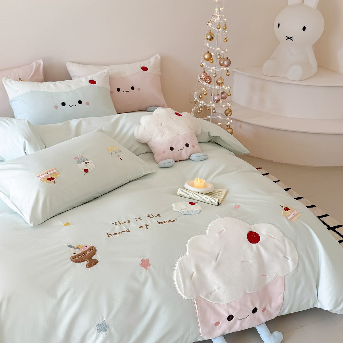 Children's Bedding Set with Embroidered Cupcake and Cloud Appliqués