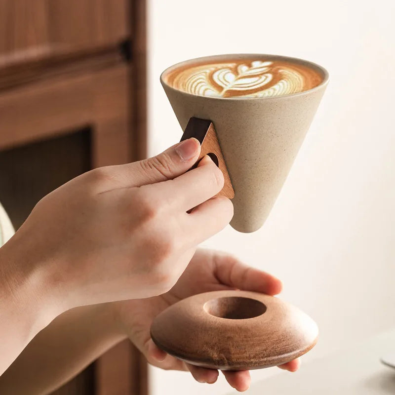Ensemble de mugs coniques