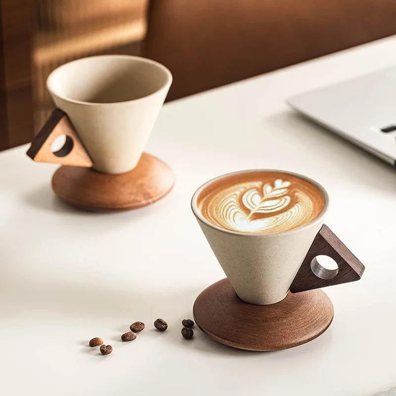 Ensemble de mugs coniques