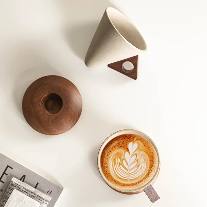 Ensemble de mugs coniques