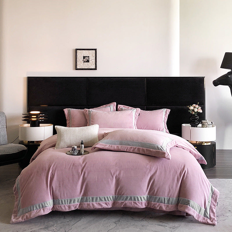 Cotton Sateen Bedding Set with Contrast Trim