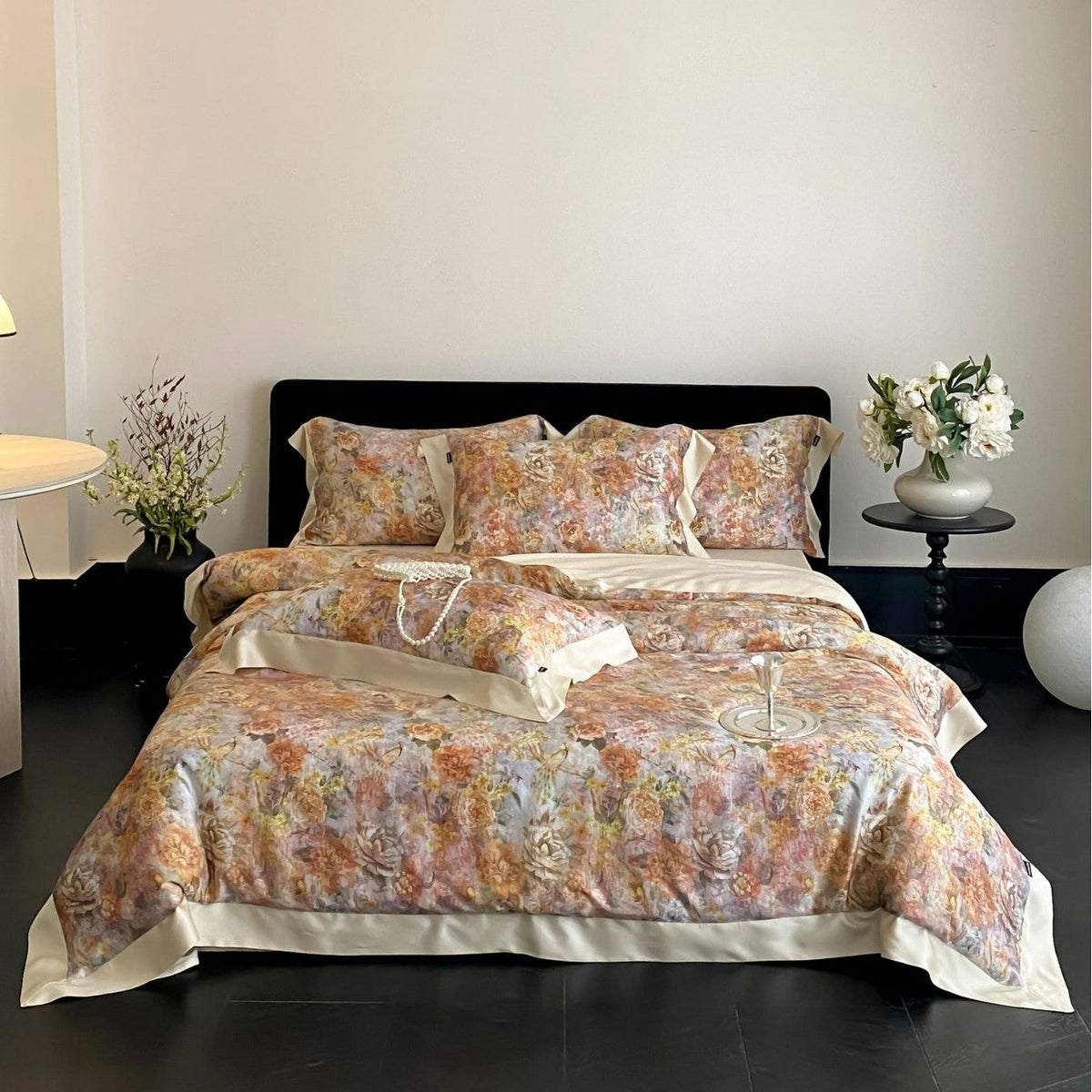 Parure de lit en satin de coton avec imprimé marbré à l’aquarelle et fin ourlet