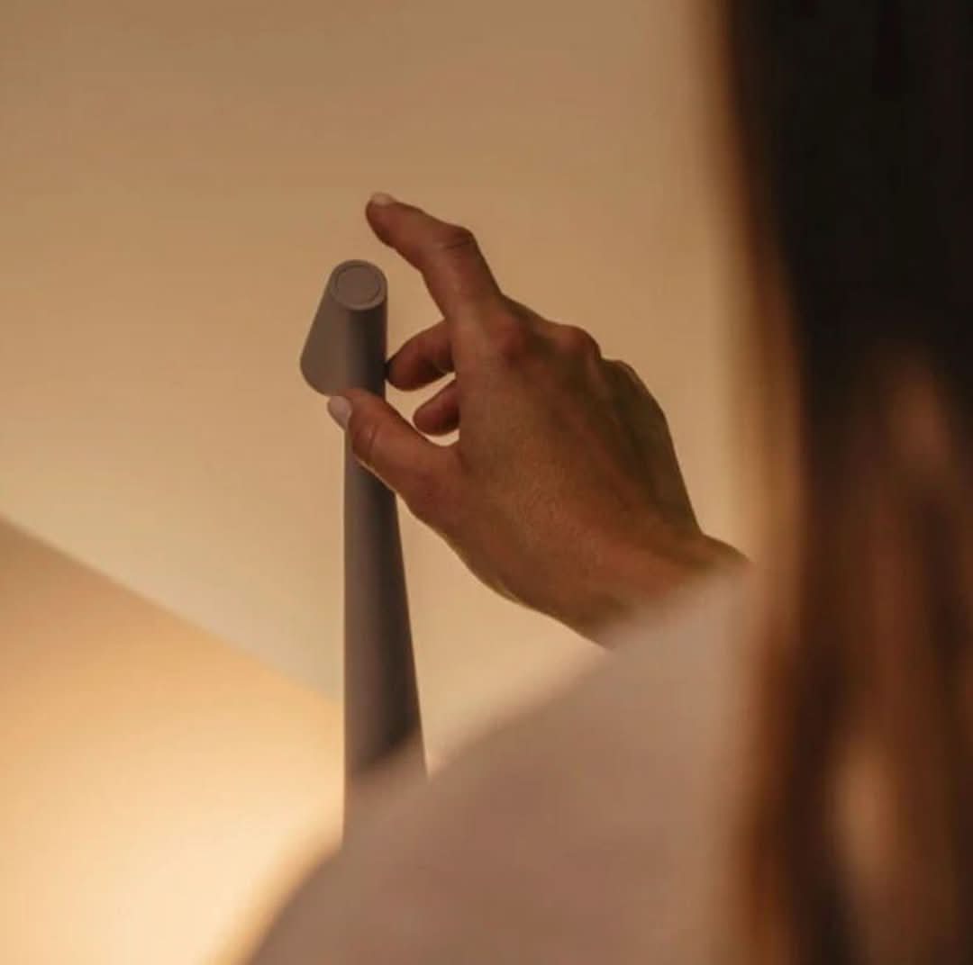 Davy | Scandinavian Drip-Free Table Lamp | Touch Control & USB Charging