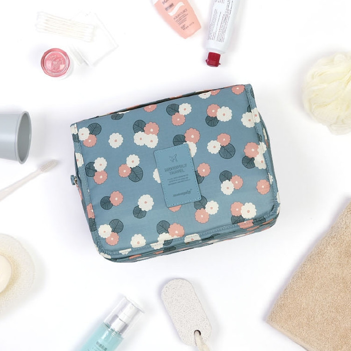 Davy | TravelEase Toiletry Bag | Water-Resistant and Organized | Travel