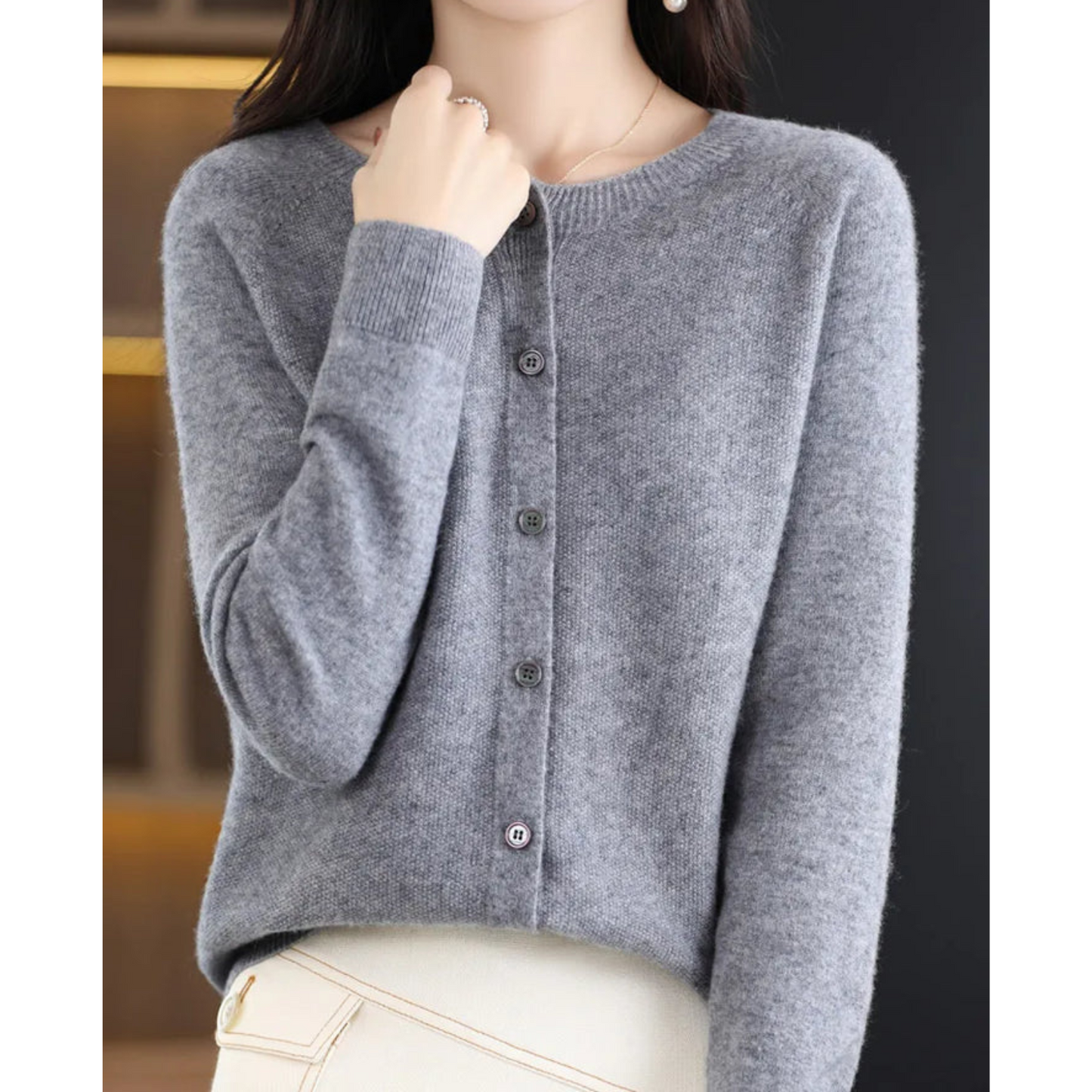 Davy Women's Round Neck Cardigan Sweater