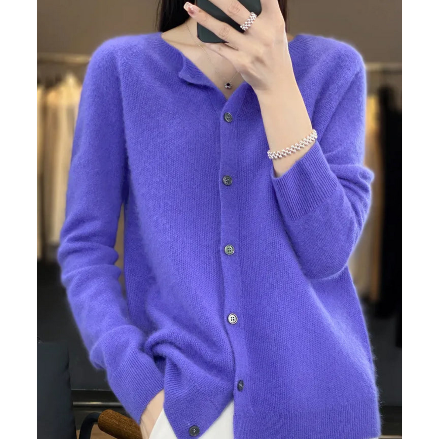Davy Women's Round Neck Cardigan Sweater