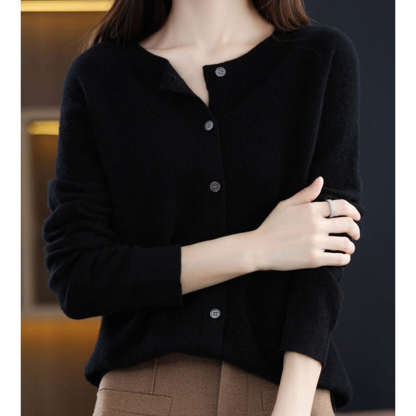Davy Women's Round Neck Cardigan Sweater