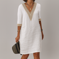 Vestido de Lino con Escote en V y Encaje