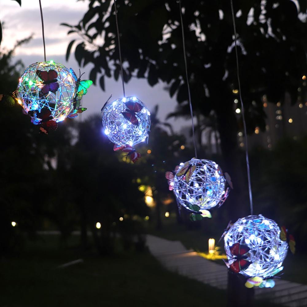Lampe solaire de jardin enchantée avec des papillons