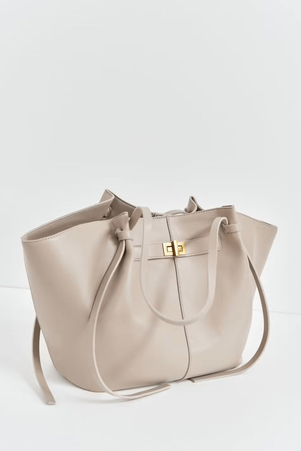 Sac cabas en cuir pour tous les jours avec détail de fermeture avant