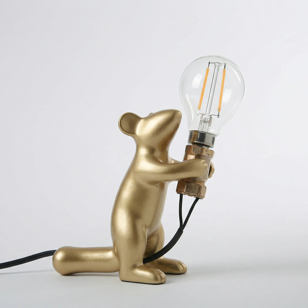 Figurative Mouse-Shaped Table Lamp