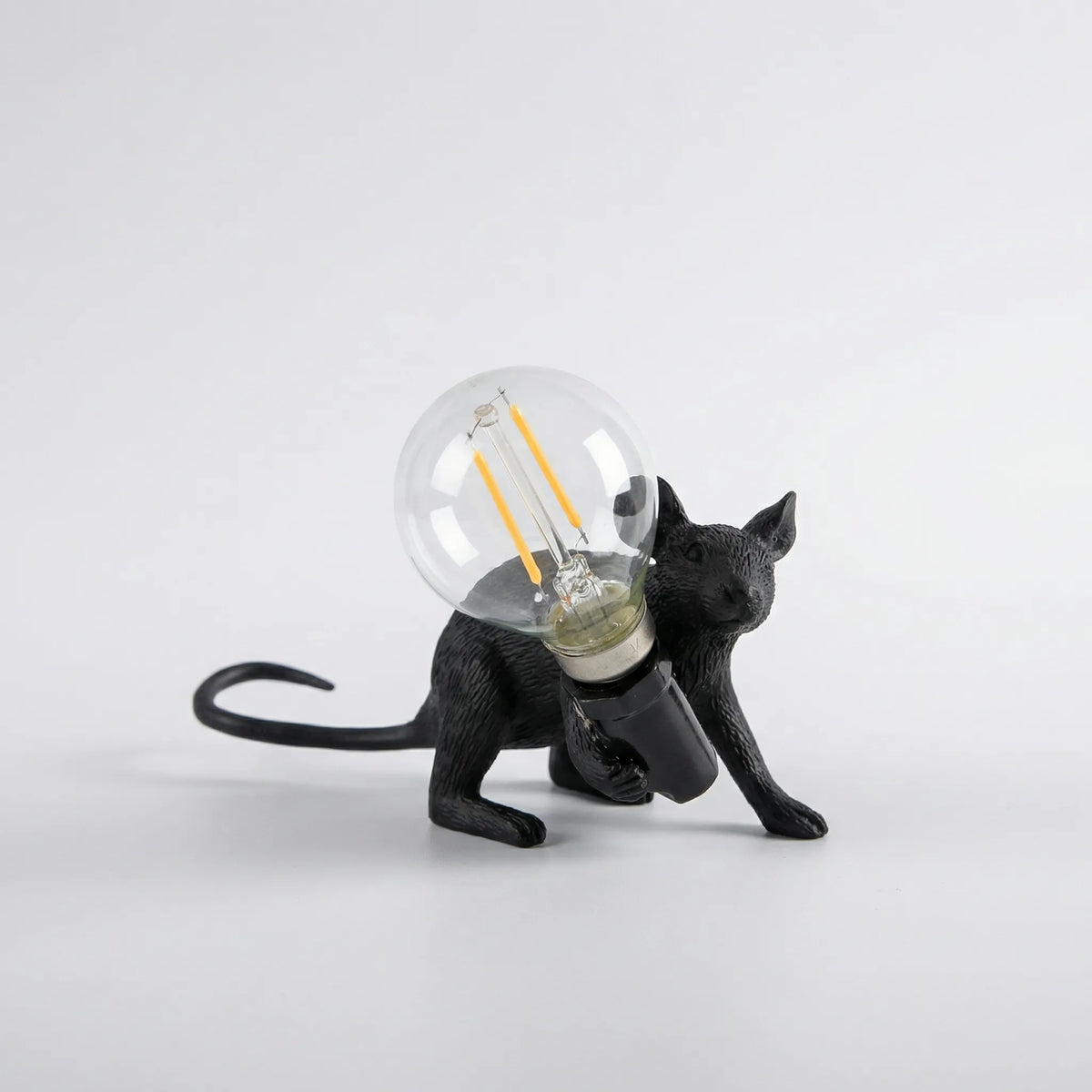 Figurative Mouse-Shaped Table Lamp