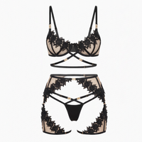Ensemble de lingerie 3 pièces en dentelle florale