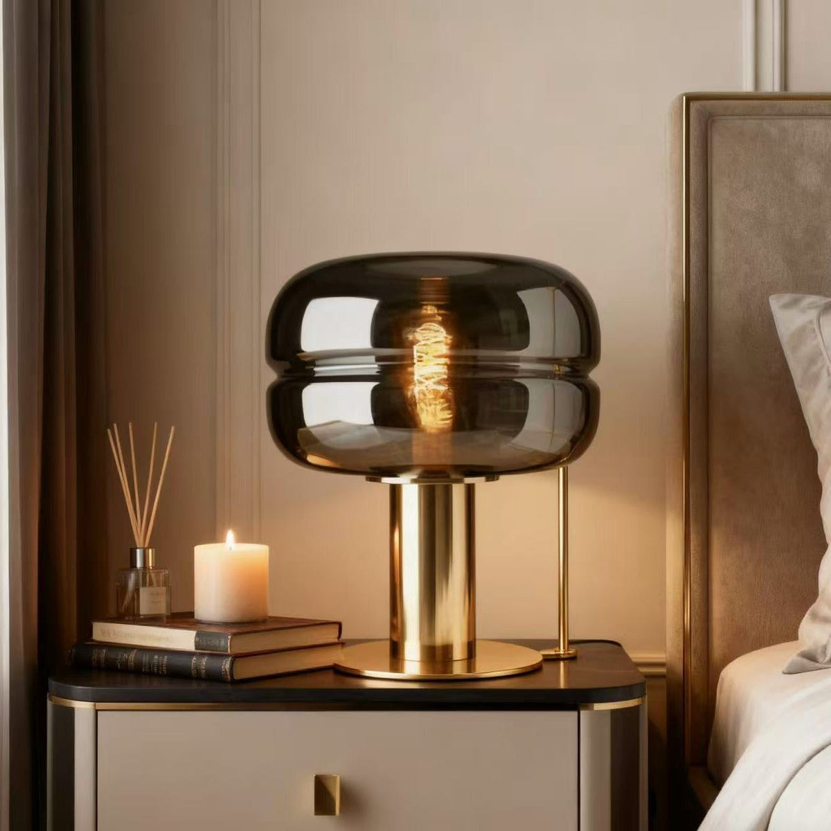 Lampe de table en verre