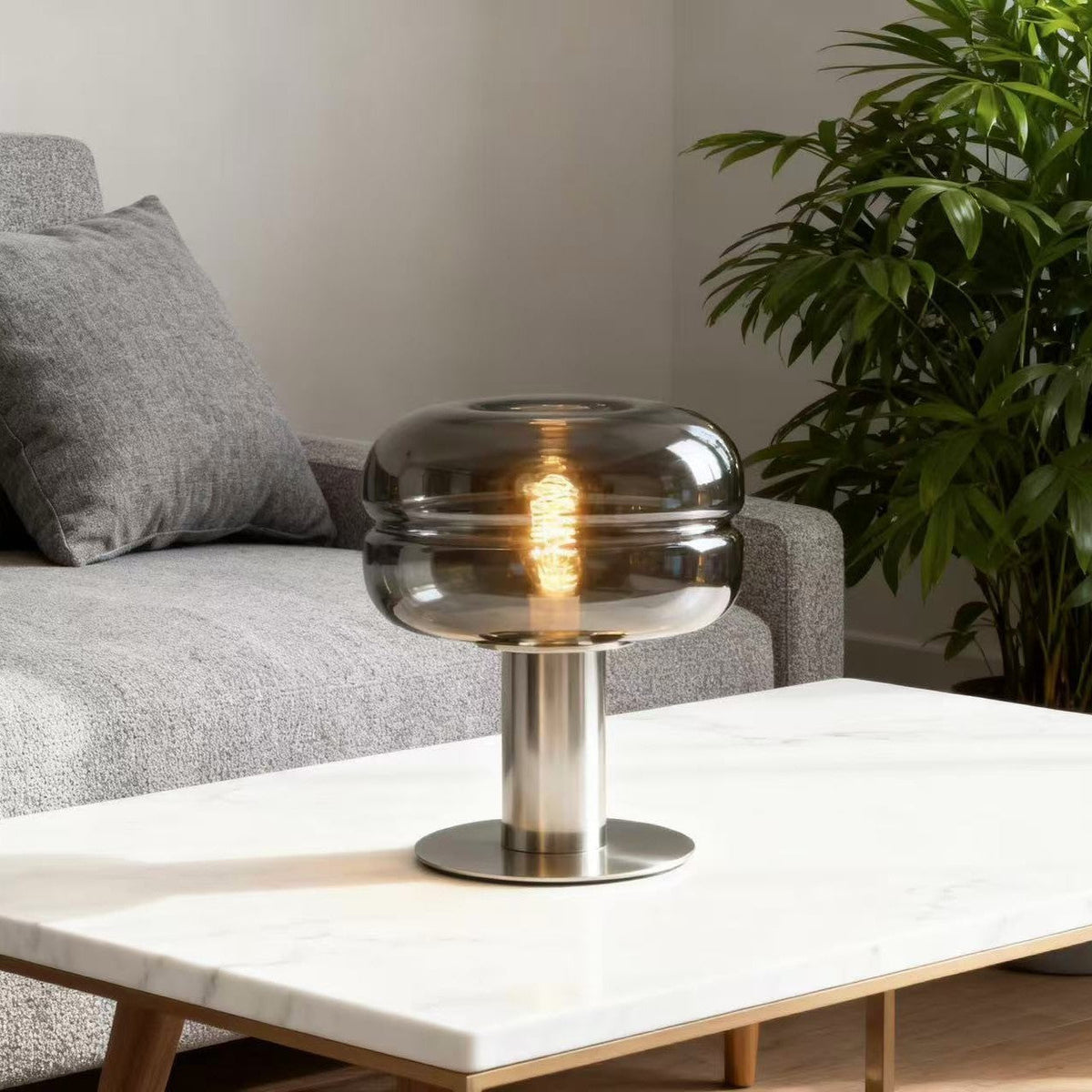 Lampe de table en verre