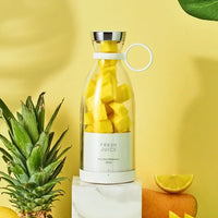 JuicyGo™ – Préparez des smoothies frais partout en un rien de temps