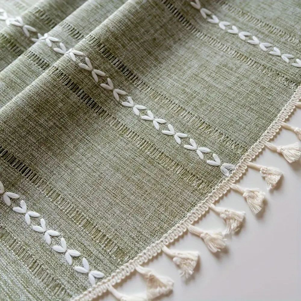 Leaf Embroidered Round Tablecloth