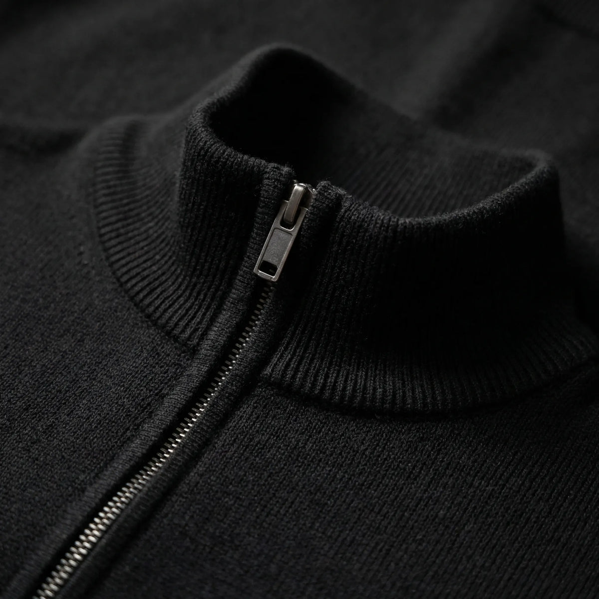 Pull en maille homme à col montant et demi-zip