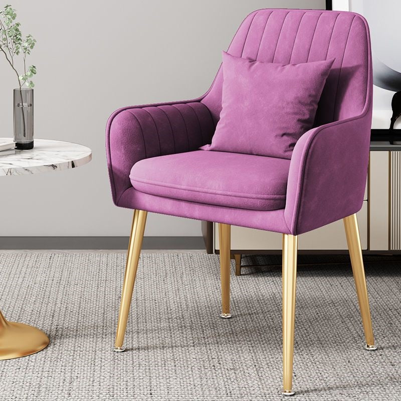 Fauteuil d’appoint moderne avec pieds dorés