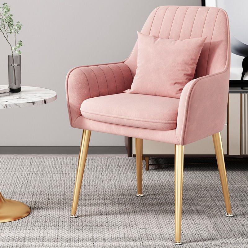Fauteuil d’appoint moderne avec pieds dorés