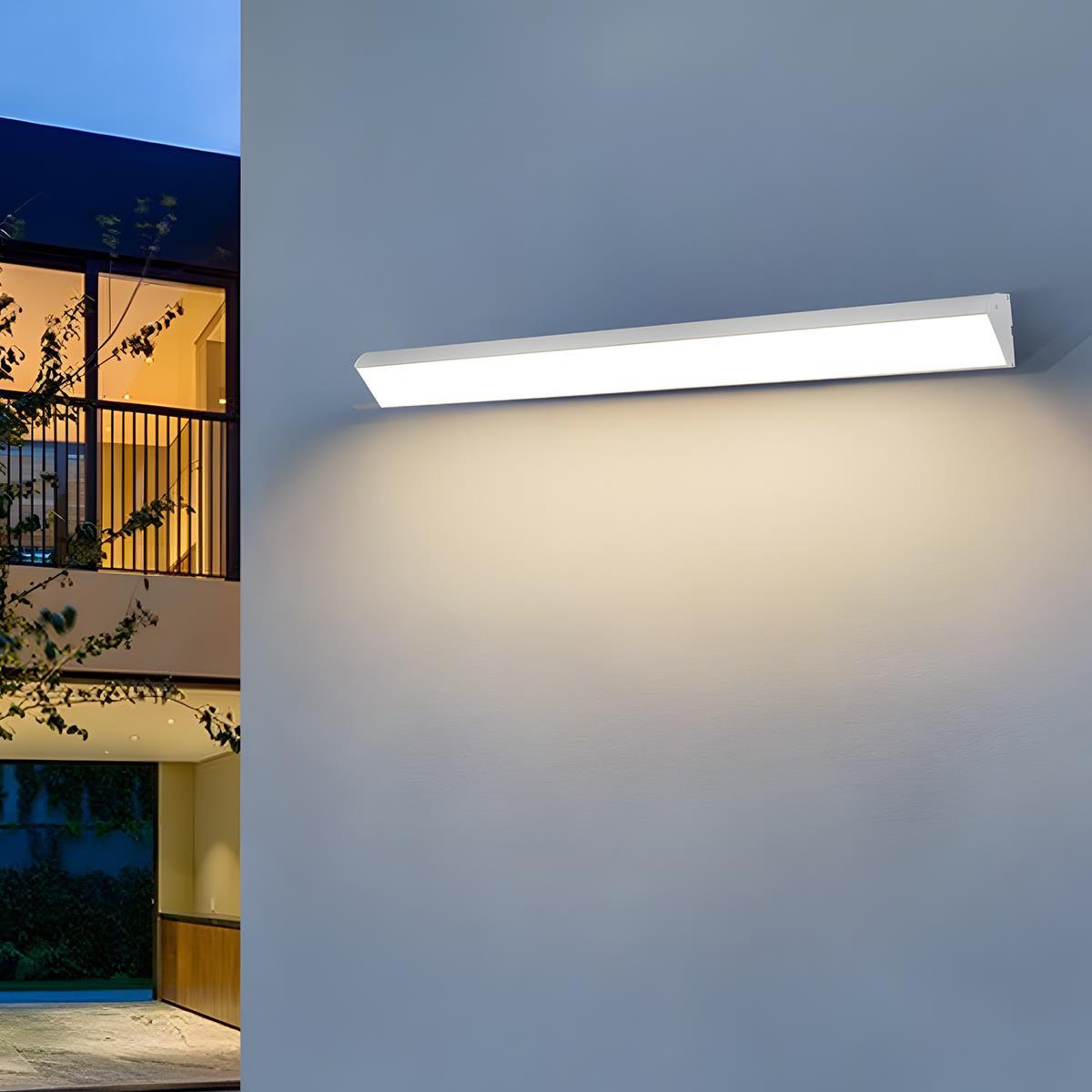 Outdoor LED Strip Light with IP65 Waterproof Rating and 120-Degree Adjustable Beam