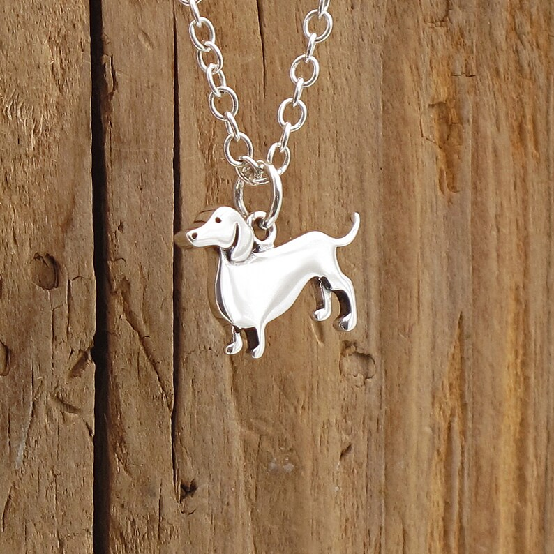 Collier teckel en argent