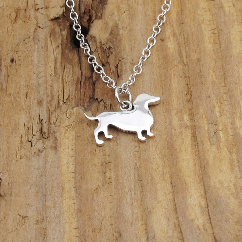 Collier teckel en argent
