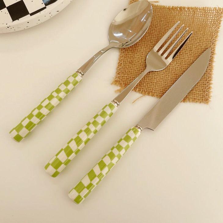 Couverts en acier inoxydable à motif damier