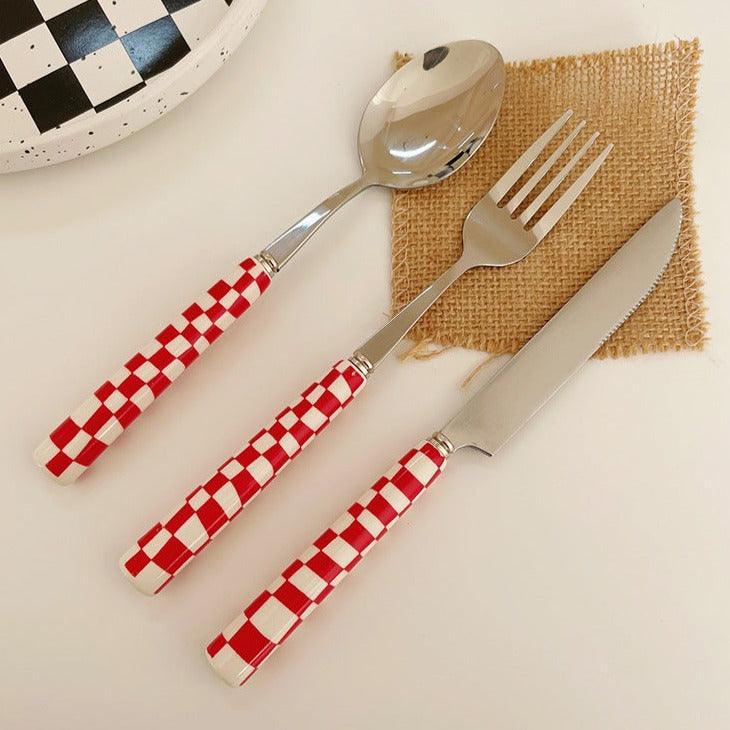 Couverts en acier inoxydable à motif damier