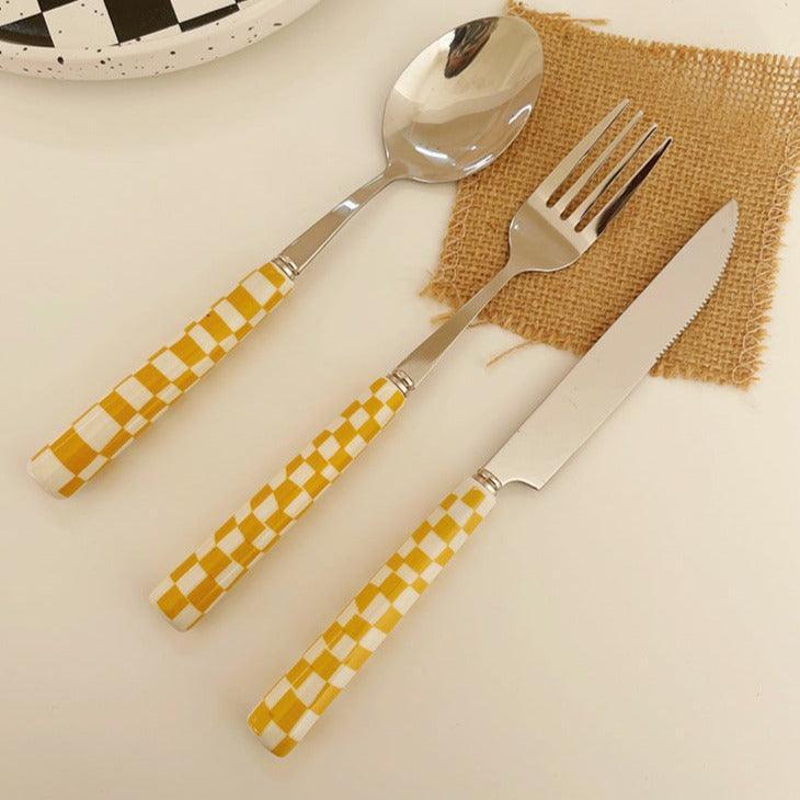 Couverts en acier inoxydable à motif damier