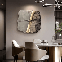 STONEAURA – Horloge murale moderne en grès avec relief 3D & technologie quartz silencieuse