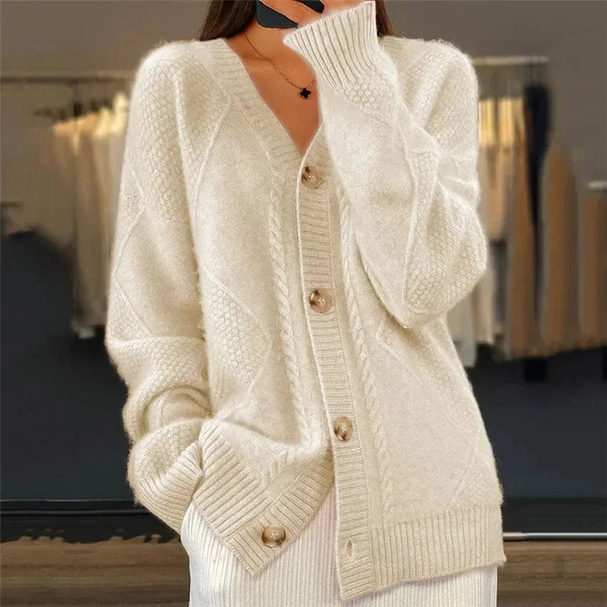 Women's Cardigan – Soft Cashmere Knit with Buttons & Elegant Long Sleeves