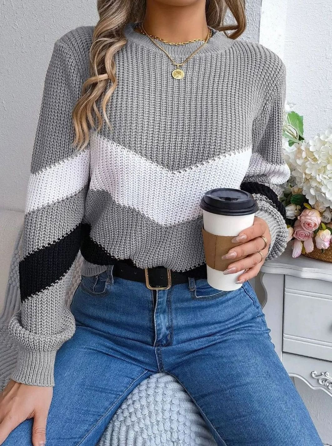 Women's Chevron Color Block Crewneck Knit Sweater