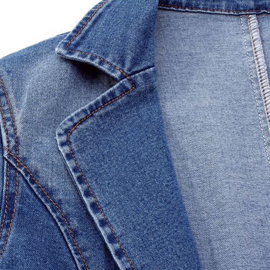 Women's Denim Blazer with an Elegant Cut
