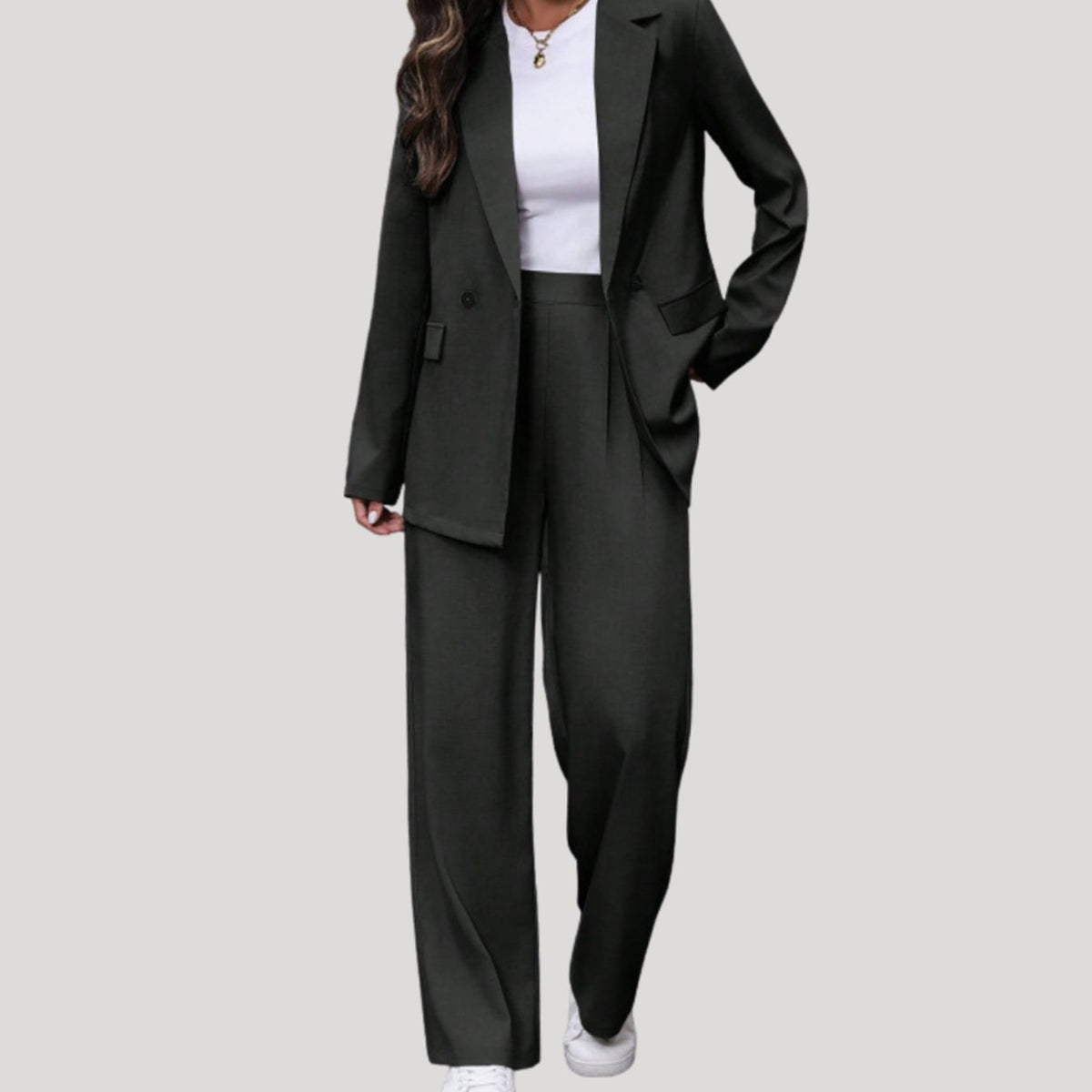 Ensemble tailleur femme avec blazer ajusté croisé à jambes larges et pantalon