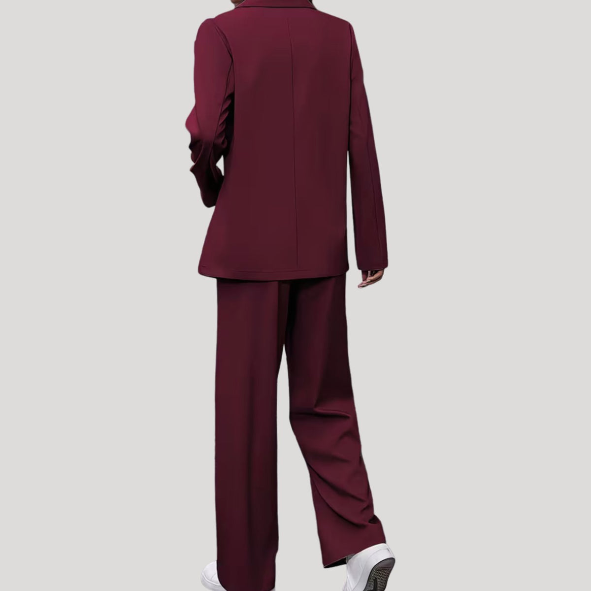 Ensemble tailleur femme avec blazer ajusté croisé à jambes larges et pantalon