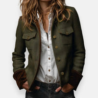 Veste utilitaire matelassée pour femme en tweed à chevrons avec boutons dorés
