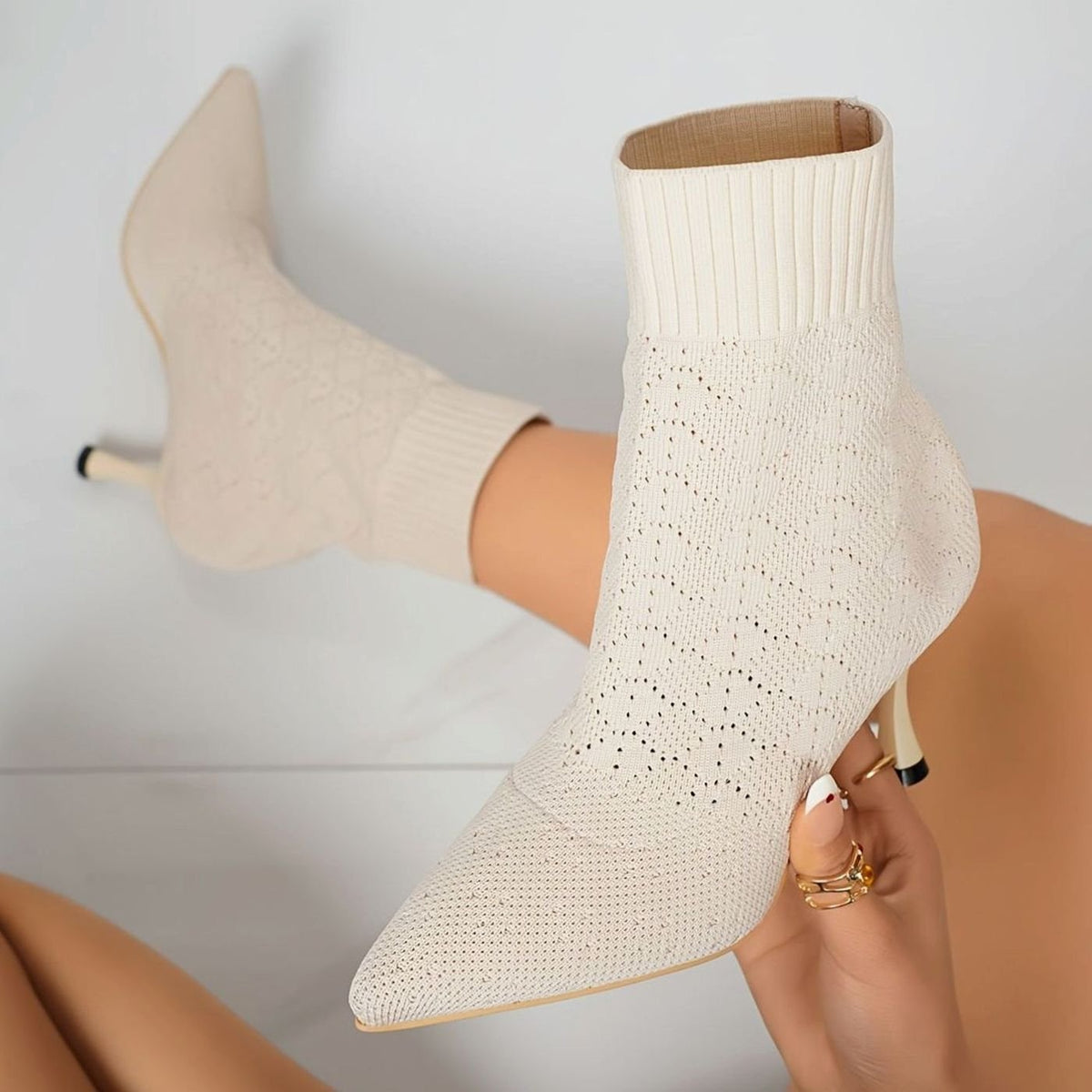 Bottines chaussettes pour femmes en maille, à bout pointu et talon aiguille