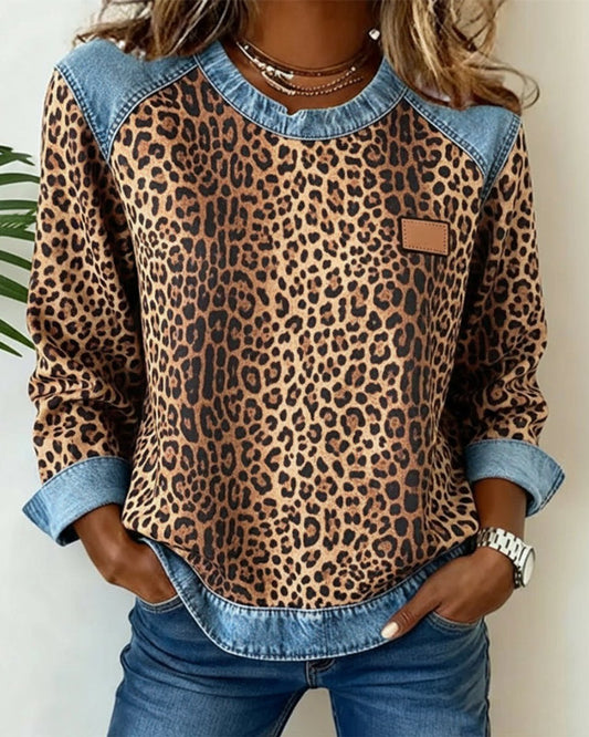 Pull en jean à empiècements et imprimé léopard pour femme