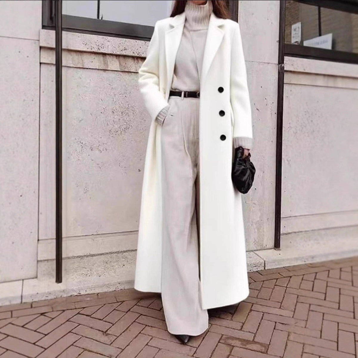 Women's Long Wool Coat – Double-Breasted with Deep Pockets