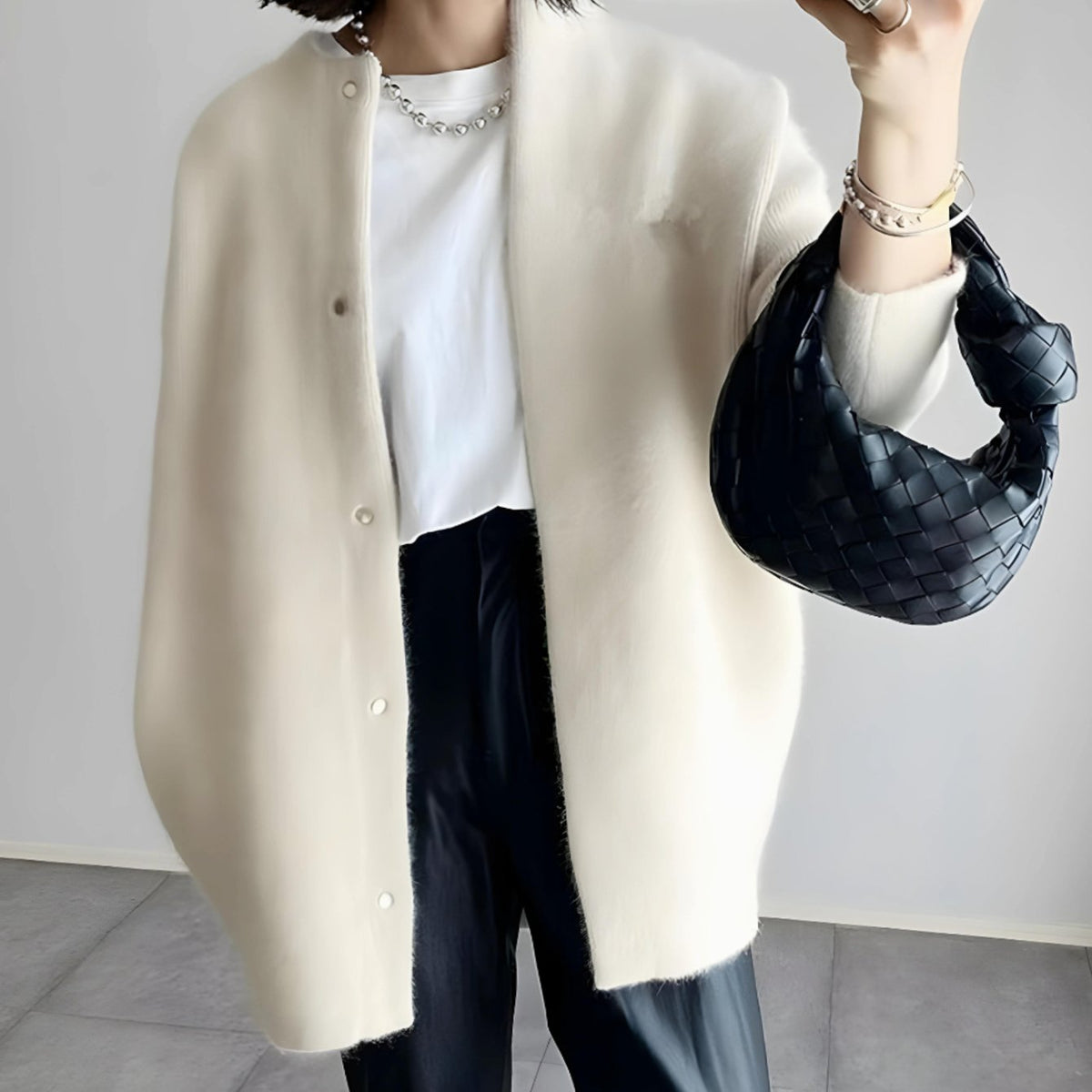 Women's Longline Crew Neck Snap-Button Relaxed Cardigan